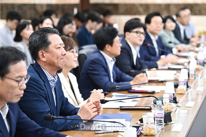 구미시, 지역 반도체 생태계 조성 위한 간담회 개최