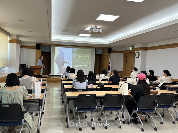 원평마을문화센터에서 지역주민 맞춤형 건강교실 개강