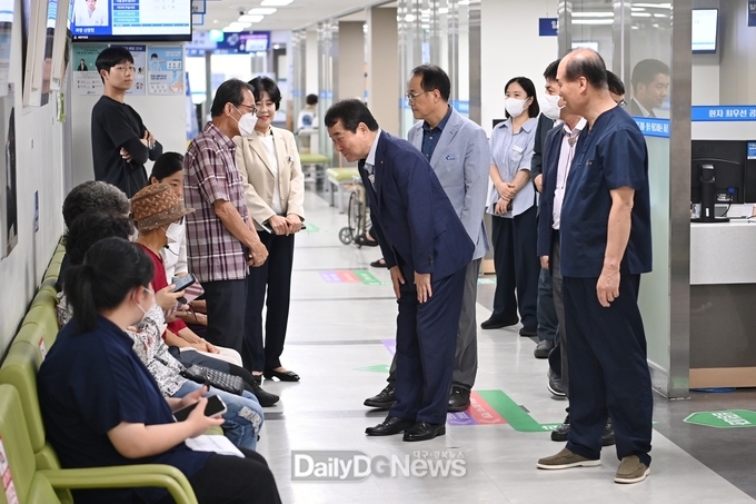 김충섭 김천시장, 추석 연휴 대비 응급의료체계 점검