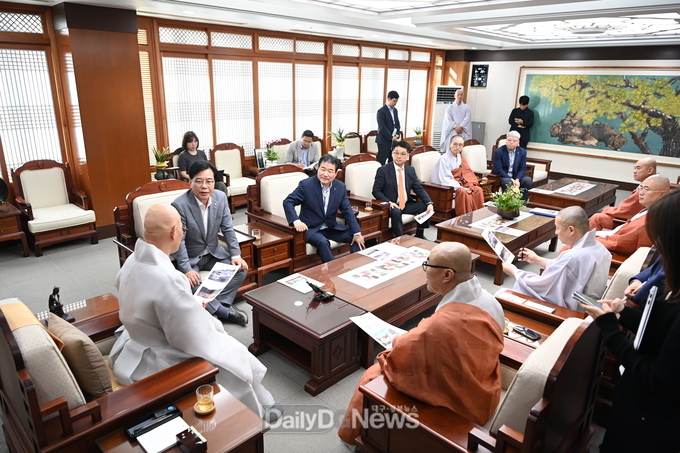 김천시, 갈항사지 동․서 삼층석탑 이전 위해 대한불교 조계종 총무원장 진우스님 방문