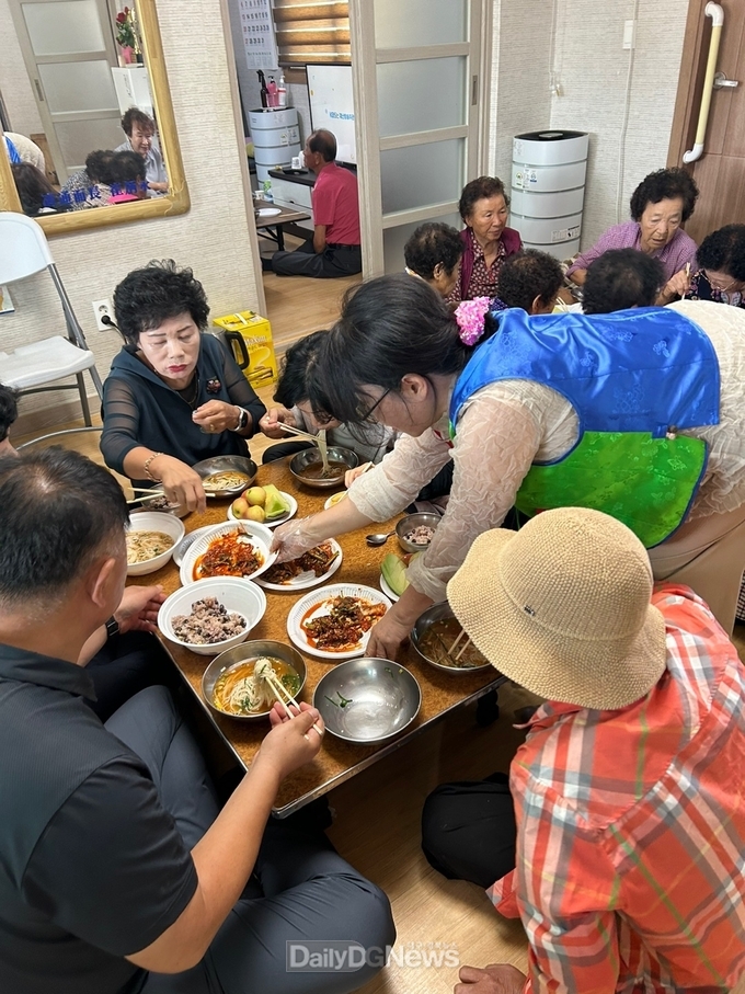 영천스타사랑봉사단, 가을맞이 국수나눔 봉사