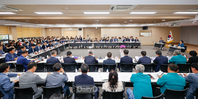 성주군,“2025 업무보고회”개최