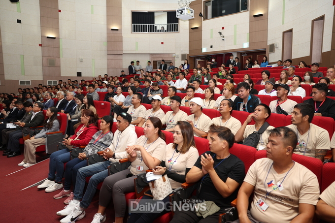 청도군, 2024년 하반기 외국인 계절근로자 입국환영식