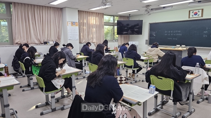 D-30 학습전략, 경북 자체 제작 모의평가, 도내 우수 교사 온라인 강의