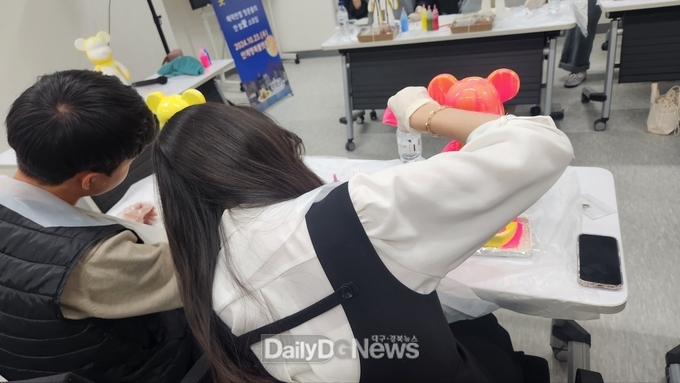 의성군, 청춘공감 한밤愛 석고베어 만들기 실시