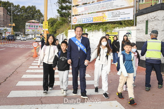 ‘아이먼저’등굣길 교통안전 캠페인 실시