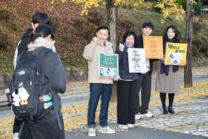 이남철 고령군수, 수능시험장 찾아 수험생 격려