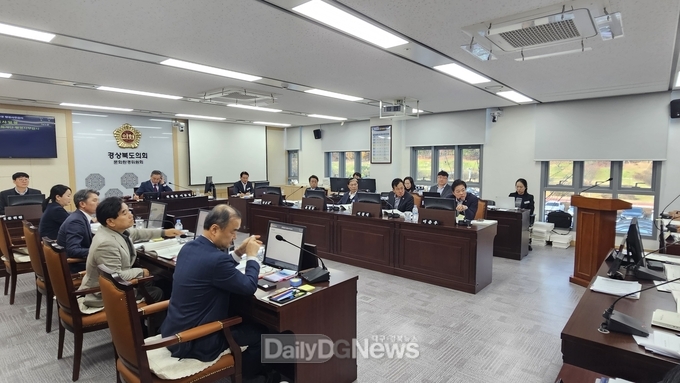 경북도의회 문화환경위원회, 경상북도 문화재단 행정사무감사 재실시