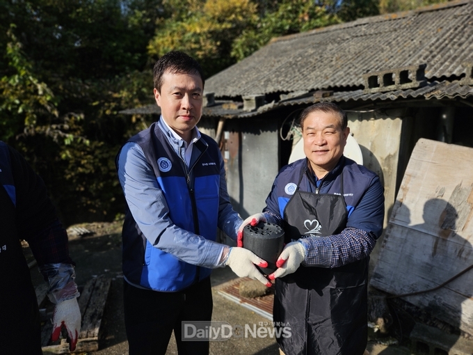 월성원자력본부, 에너지 취약계층 난방비 지원 및 사랑의 연탄배달 봉사