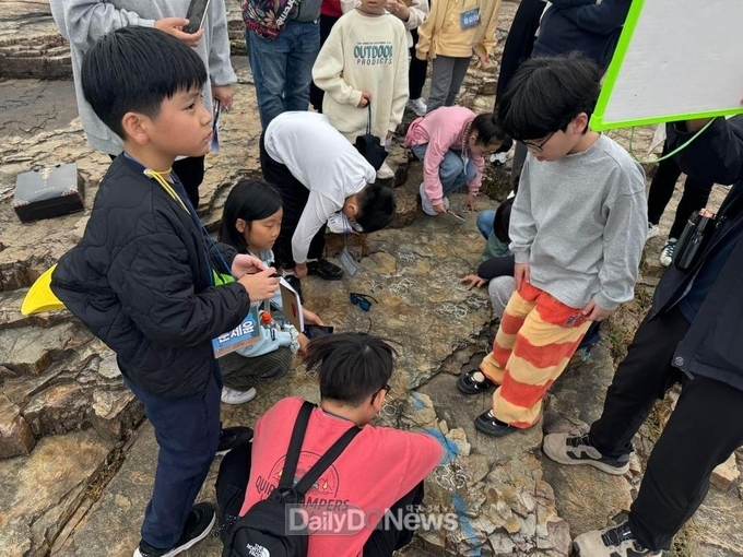 의성군, 고산도서관 초등학생 대상 지질공원 탐방교육