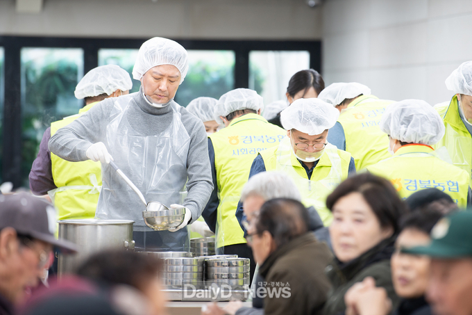올겨울에도 맛있는 김장나눔이 이어집니다