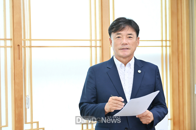 윤경희 청송군수, 새해 화두로 운외창천(雲外蒼天) 제시