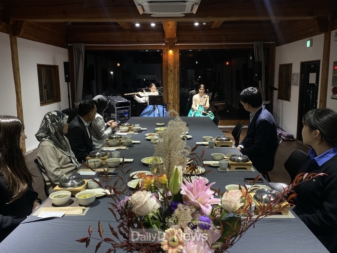 경주시와 보문단지 일원에서 진행한 <APEC계기 VIP참여 경주문화역사 아트투어>