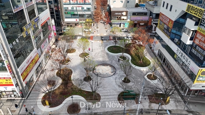 달성군, 2024년 도시녹화평가 최우수 선정 모습. (다사읍 만남의 광장 리모델링 후). (사진=달성군 제공)