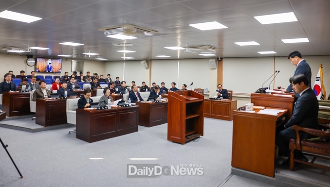  제288회 제2차 정례회 제4차 본회의