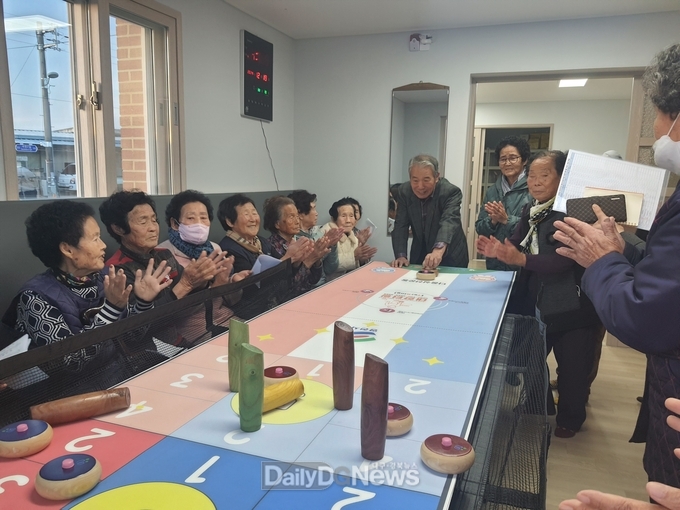 영천시, 경로당에 입식 테이블세트 지원