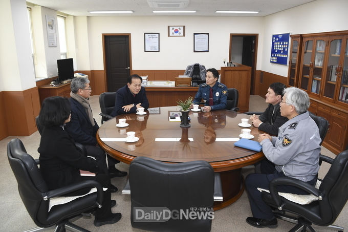 신현국 문경시장, 2025년 새해맞이 기관 방문