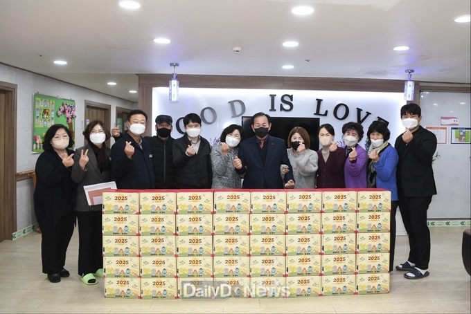 신현국 문경시장, 설맞이 사회복지시설 위문