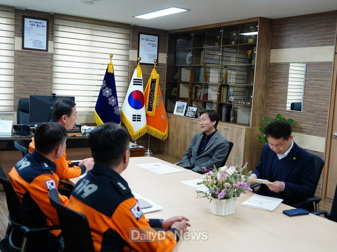 조현일 경산시장, 설 명절 맞아 경산소방서 방문