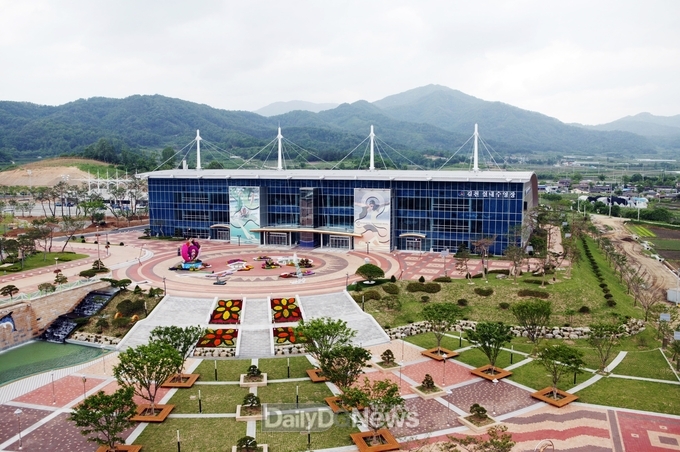 사명대사공원에서 외국인 유학생 대상‘설맞이 한국문화체험 행사’ 실시