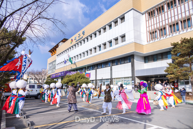 대구 서구청. 2025년 을사년 정초 지신밟기 행사 개최 모습. (사진=서구 제공)