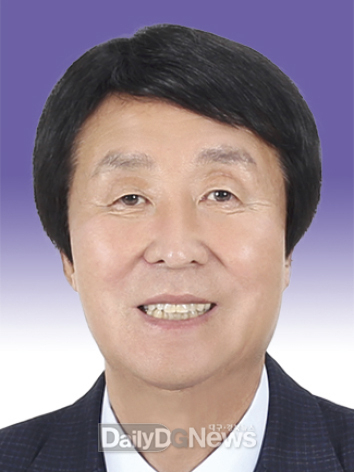 경상북도의회 건설소방위원회 소속 이우청 의원(김천2, 국민의힘)
