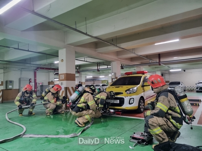 칠곡소방서, 지하주차장 전기차 화재 대응 합동소방훈련 실시