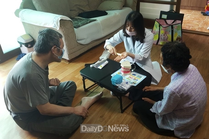 성주보건소, 중증장애인 위한 찾아가는 구강관리 서비스 운영