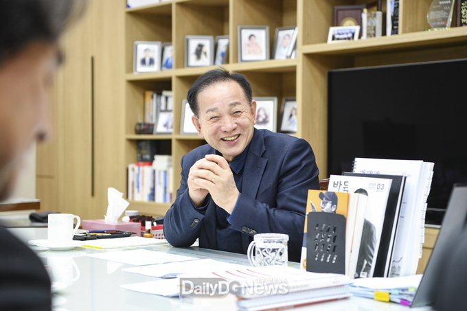 문경시, 즐겁게 일하는 분위기 만들어 업무 효율성 제고 