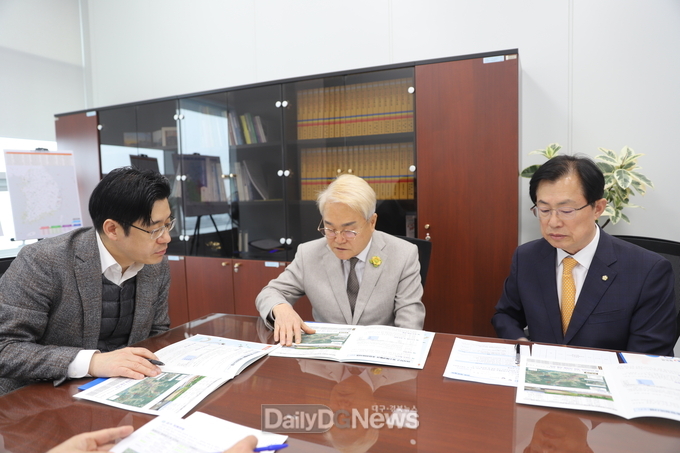 청도군, 내년 국가예산확보 위한 정부세종청사 행안부, 기재부 방문