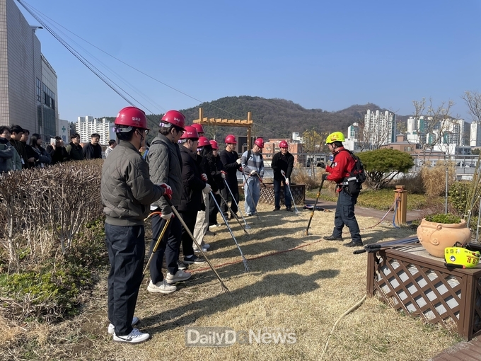 칠곡군, 공무원진화대 산불진화교육 실시