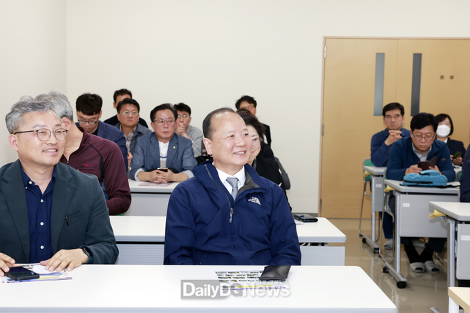 칠곡군 농업 드림팀, 고품질 쌀 생산 위해 일본 니가타에서 연수.