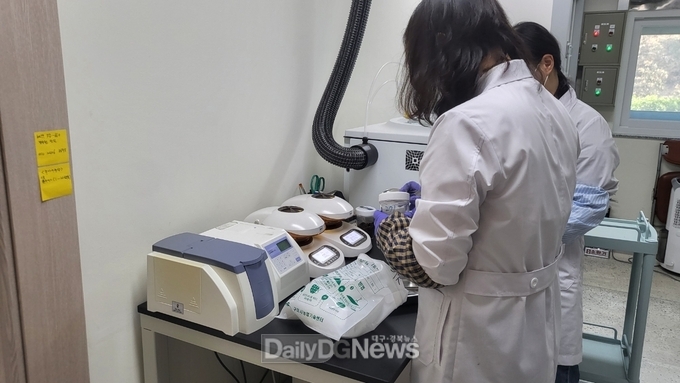 구미시, ‘가축분뇨 퇴비부숙도 검사’ 연중 무료 지원