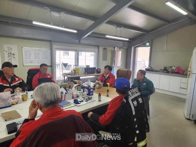  배진태 봉화부군수, 명호면 산불진화대 격려 방문