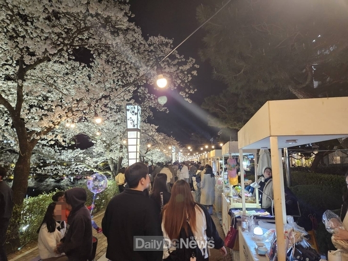 김천연화지 전국 봄 관광 명소로 자리매김