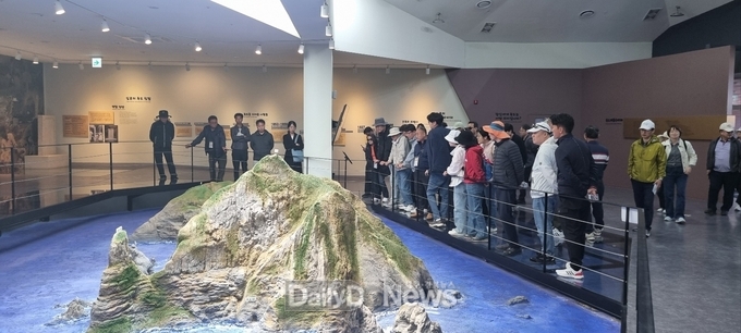 경북교육청, 공직자 안보의식 강화 위한 울릉도․독도 안보 현장 탐방 