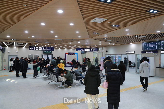울진군 철도관광객 대상 울진굿즈 증정 이벤트(울진역)