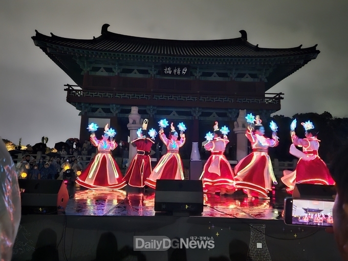 지역 문화유산 활용한 문화행사로 지역 공동체 회복과 관광객 유입