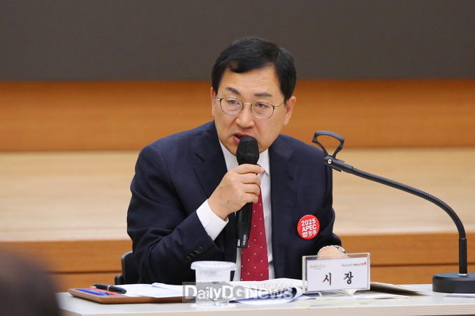  주낙영 경주시장이 22일 정부서울청사에서 열린 제7차 APEC 정상회의 준비위원회에 참석했다