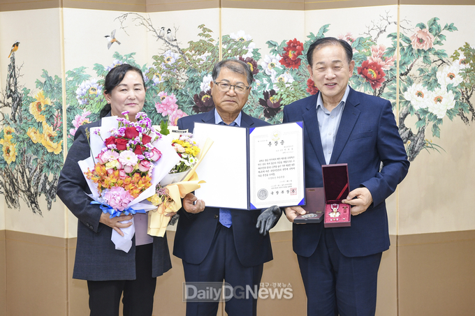 문경시, 故이유동 병장 유족에 무성화랑무공훈장 전수