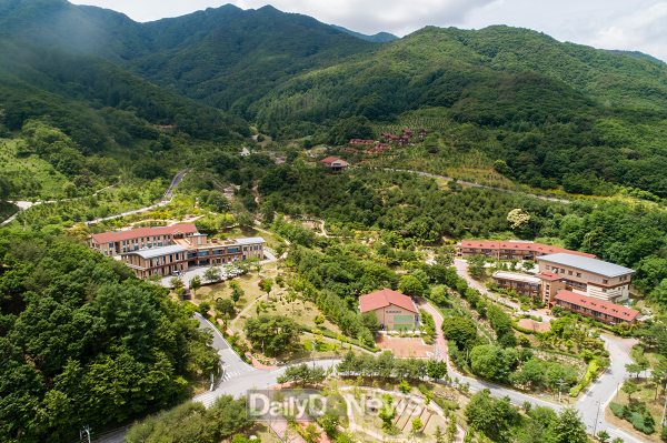 국립산림치유원 전경 사진. 한국산림복지진흥원 국립산림치유원 제공