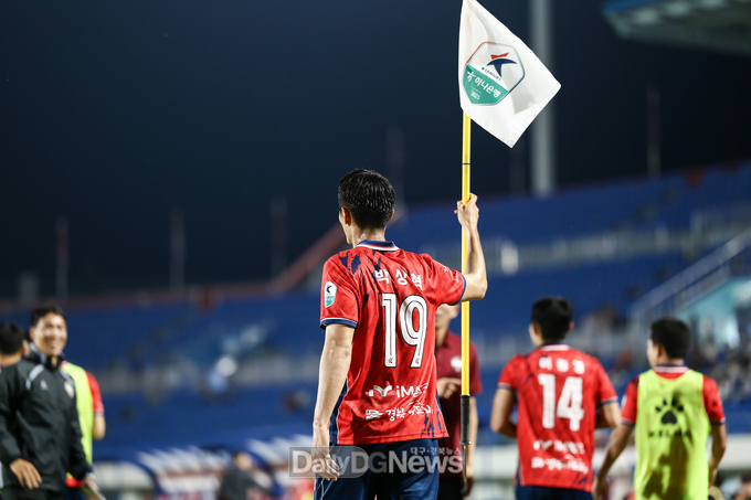 김천상무, 수원과 1대 1 무승부 기록