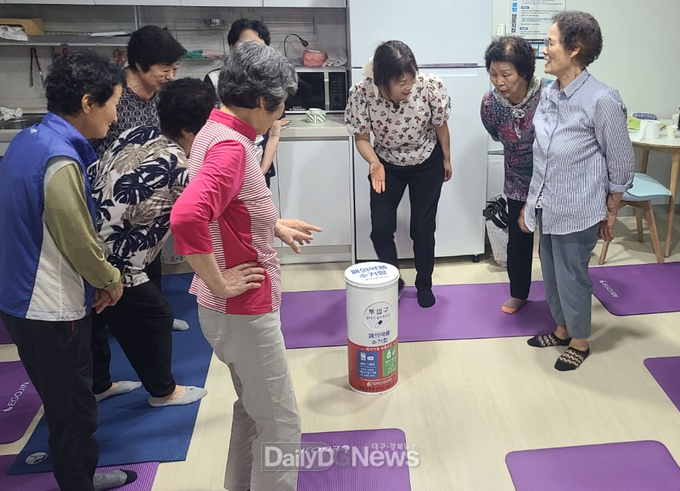 대구 서구. 노인여가시설 등 폐의약품 수거함 설치 모습. (사진=서구 제공)