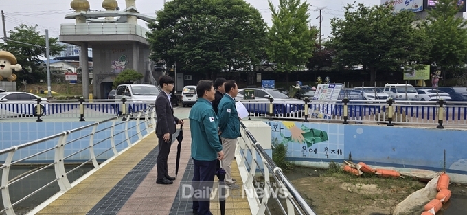박현국 봉화군수, 장마대비 하천공사 현장 긴급 점검