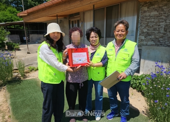 의성군 안계면지역사회보장협의체, ‘보훈가족 히어로박스 지원’ 특화사업 추진