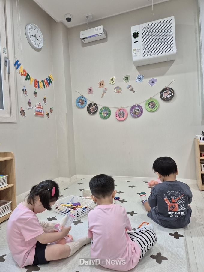 대구 서구는 관내 어린이집 54곳에 공기살균기 189대를 설치했다. (사진=서구 제공)