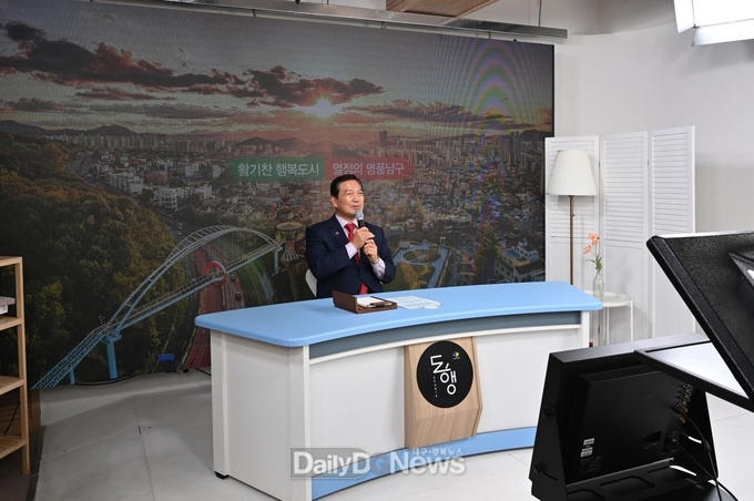 조재구 남구청장이 식중독 특별 예방 교육을 직접 강사로 나섰다. (사진=남구 제공)