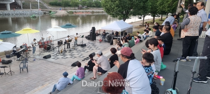 상주시, 다함께 즐기는 버스킹 공연 개최