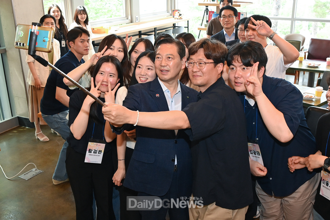 대구 남구. 구청장과 함께하는 ‘MZ세대 사회복지공무원 감성 소통 콘서트’ 개최 모습. (사진=남구 제공)