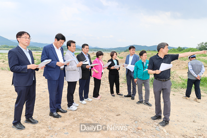 문화환경위원회 제288회 구미시의회 제1차 정례회 행정사무감사 중 낙동강 도시 생태축 복원사업 현장 방문